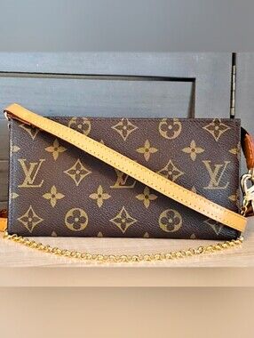 Authentic LOUIS VUITTON Monogram Pochette Pouch Crossbody
